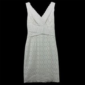 Kay Unger Women Size 4 Sheath Dress White Cotton Eyelet V-Neck Scalloped 10D4813